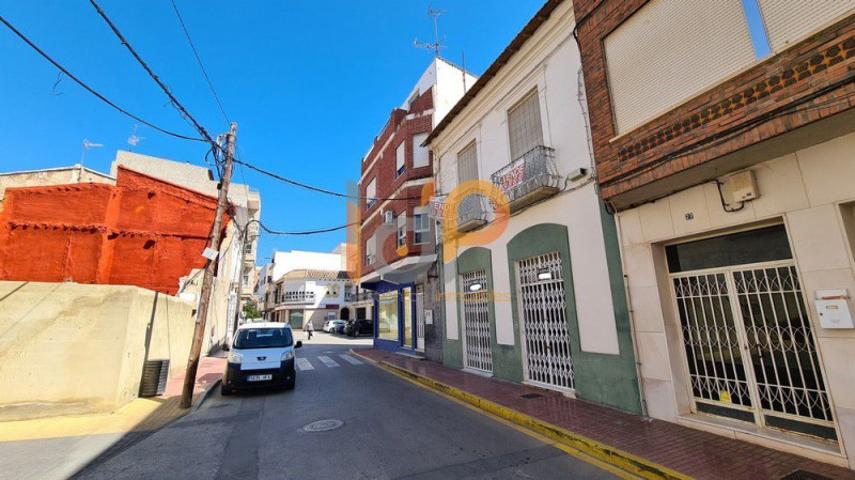 Local comercial en venta en Huércal-Overa, Centro photo 0
