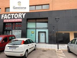 Local comercial en venta en Villarreal, Carrefour photo 0