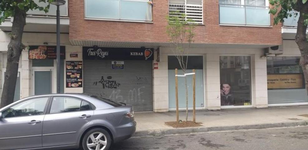 Local comercial en venta en Lleida, Segria - Joc de la Bola photo 0