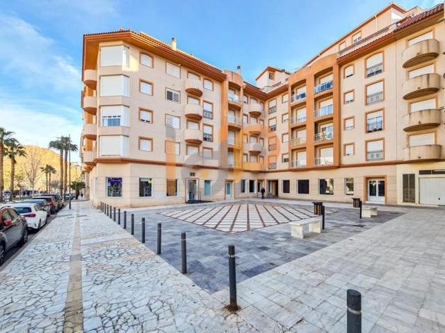 Local comercial en venta en Macael, Macael photo 0