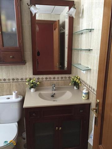 Piso en venta en Lucena, Calle Onieva, 14900 photo 0