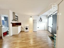 Piso en venta en Barcelona photo 0