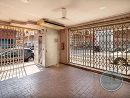 Local comercial en venta en Elche photo 0