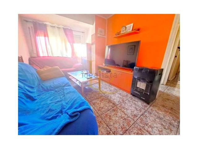 Piso en venta en Rubí photo 0