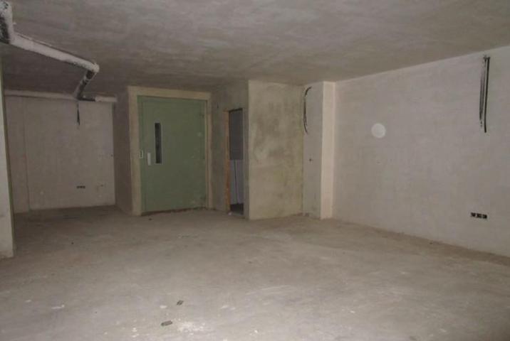 Local comercial en venta en Alzira, Alquenencia photo 0