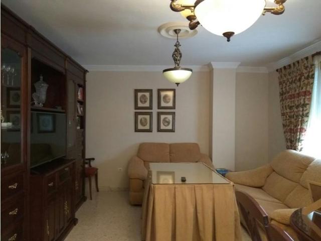 Piso en venta en Morón de la Frontera photo 0