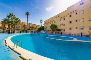 Apartamento en venta en Torrevieja, La Siesta - El Salado - Torreta photo 0