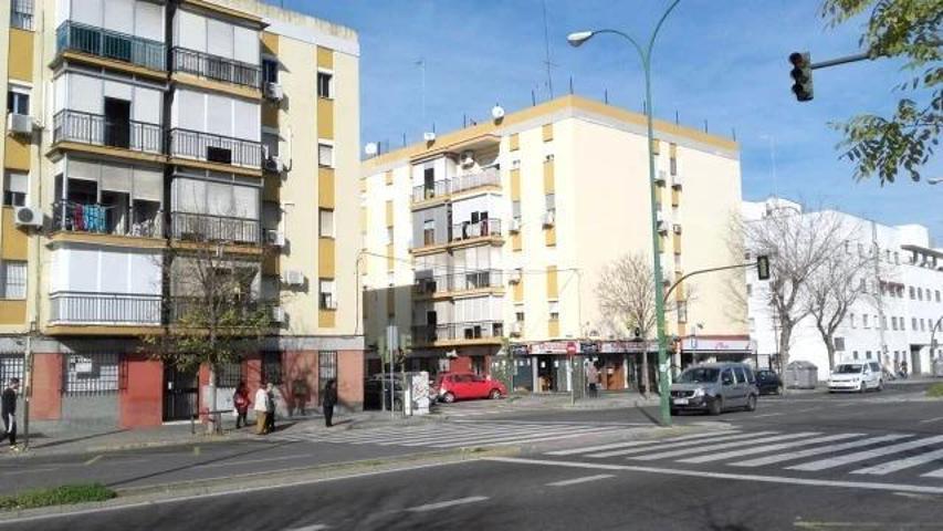 Piso en venta en Sevilla, Doctor Fedriani photo 0