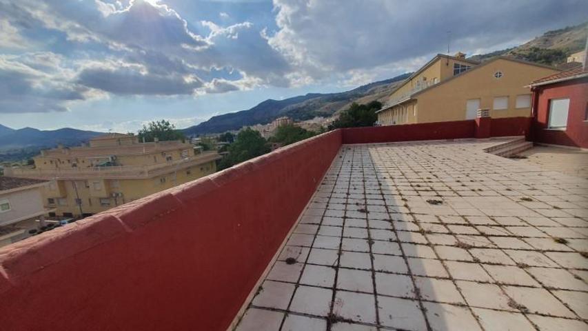 Edificio en venta en Onil, Onil photo 0