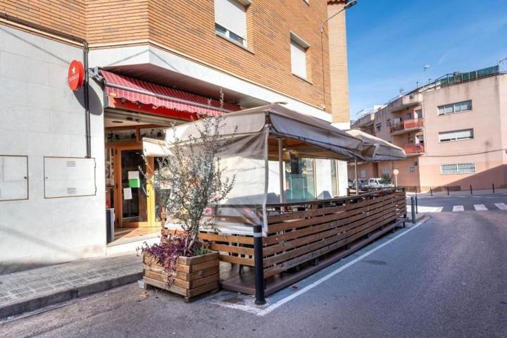 Local comercial en venta en Terrassa, Torresana photo 0