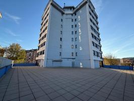 Piso en venta en Oviedo, HUCA-La Cadellada photo 0