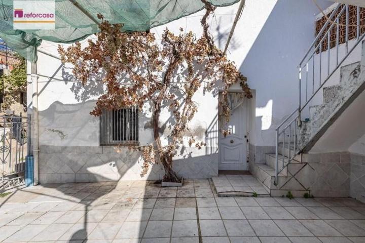 Casa en venta en Monachil, Vega de granada zona sur photo 0