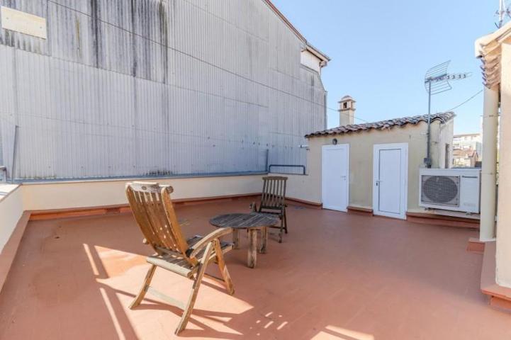 Piso en venta en Girona, Migdia Casernes photo 0