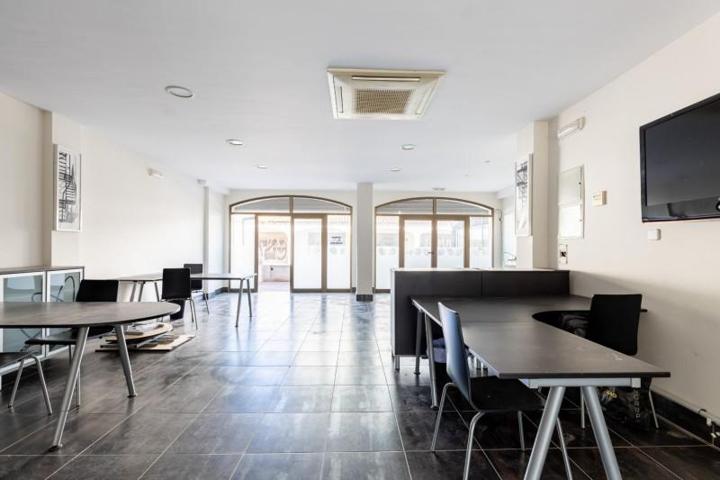 Local comercial en venta en Calvia, Costa de la Calma photo 0
