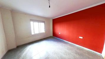 Piso en venta en Valencia, La Petxina photo 0