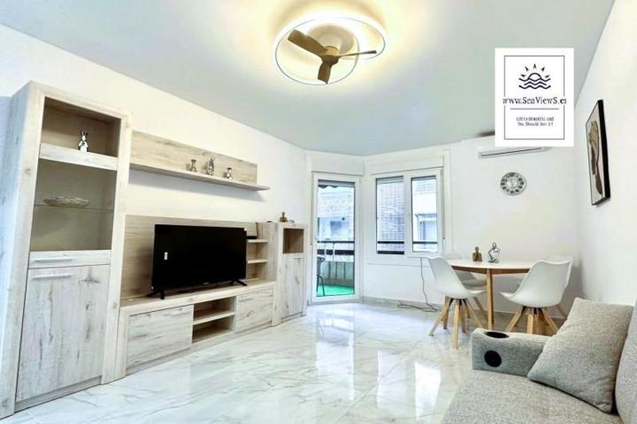 Apartamento en venta en Torrevieja, Playa del cura photo 0