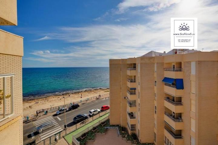 Apartamento en venta en Torrevieja, Playa de los Locos photo 0