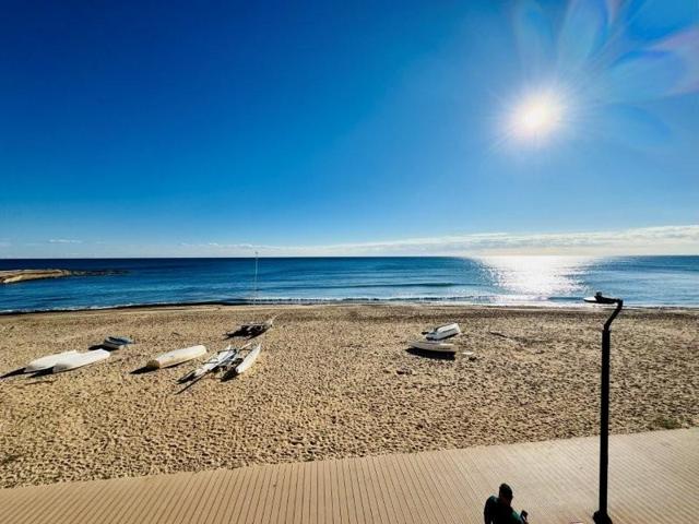 Apartamento en venta en Torrevieja, La Mata photo 0