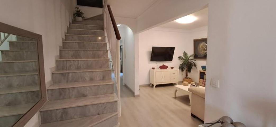 Adosada en venta en Jerez de la Frontera, Avda. Caballero Bonald - San José Obrero - Guadalc photo 0