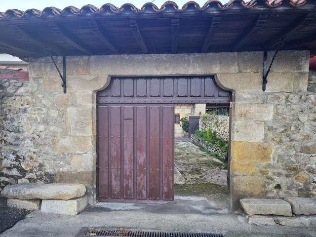 Casa en venta en Cabezón de la Sal, Villanueva de la pena photo 0
