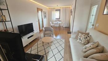 Piso en venta en Barcelona, La Guineueta photo 0