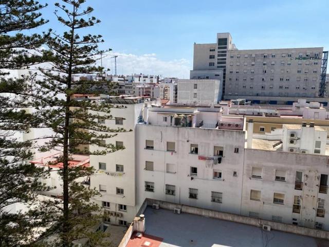 Piso en venta en Cádiz, Avenida photo 0