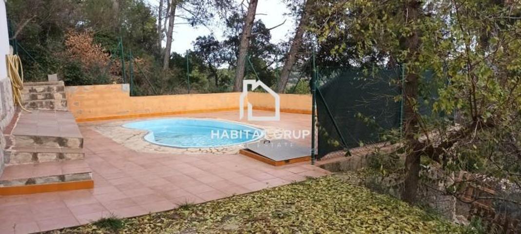 Chalet en venta en Palafolls photo 0