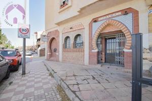 Local comercial en venta en Albolote, Albolote, Zona de - Albolote photo 0