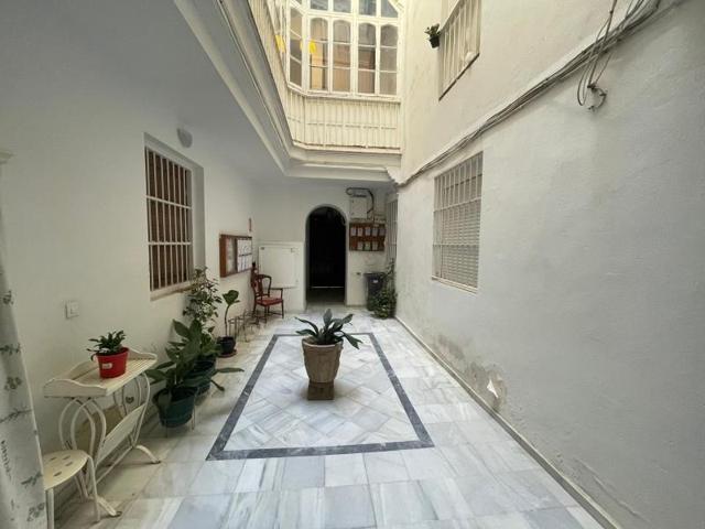 Piso en venta en Cádiz, Centro photo 0