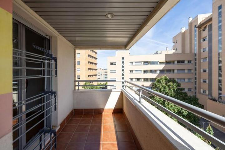 Piso en venta en Granada, Campus de la Salud photo 0