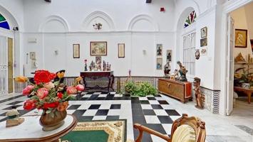 Casa en venta en Puerto Real, Centro photo 0