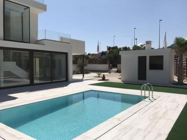 Casa en venta en Polop, Comunidad valenciana photo 0