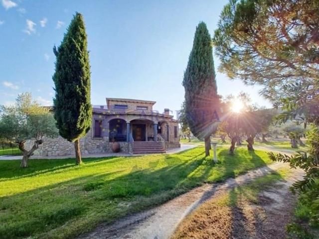 Chalet en venta en Sierra de Fuentes photo 0