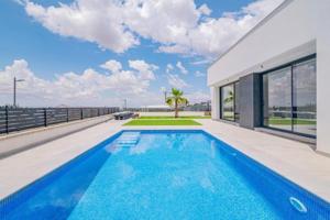 Chalet en venta en Zubia, Altos de la Zubia photo 0