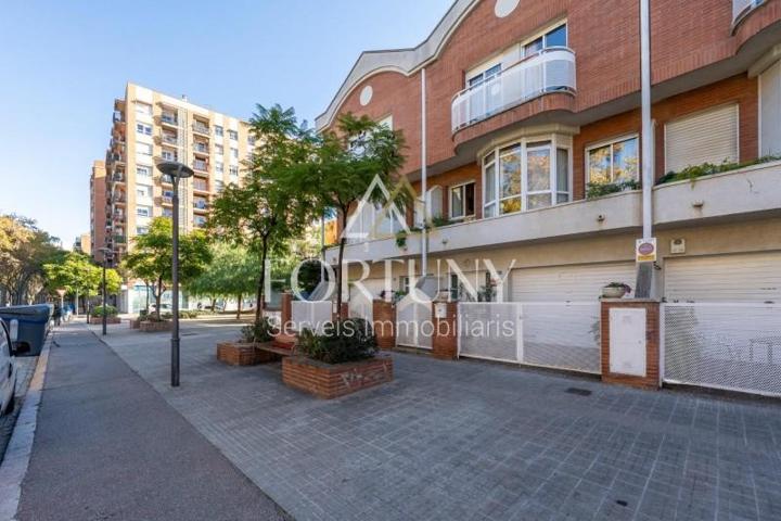 Adosada en venta en Reus, Ponent photo 0