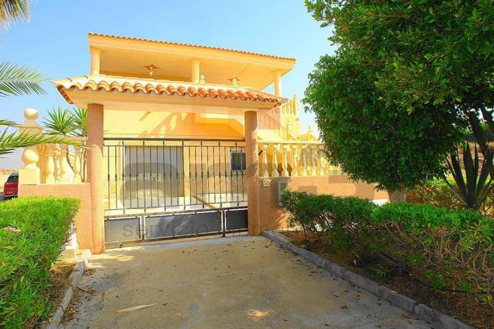 Chalet en venta en San Juan de los Terreros, Costa de almeria photo 0
