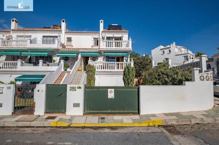 Adosada en venta en Chilches, Urbanizacion balcones del mar photo 0