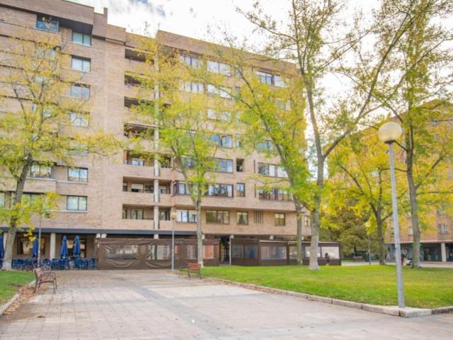 Piso en venta en Pamplona photo 0