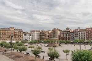 Piso en venta en Pamplona, Casco Antiguo photo 0