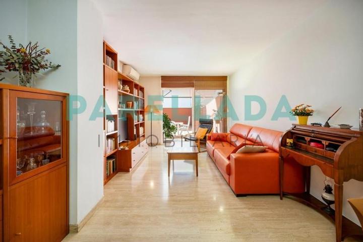 Piso en venta en Badalona, Centre photo 0