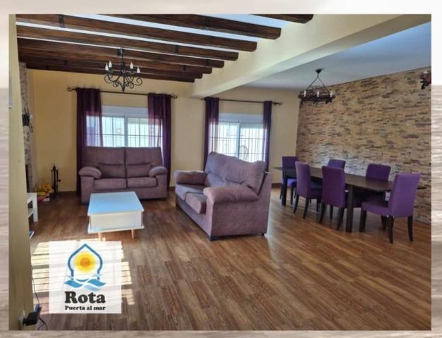 Chalet en venta en Rota, Bahia Luz - La Forestal photo 0