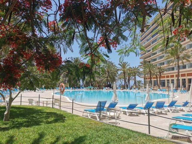 Piso en venta en Adeje, Adeje photo 0