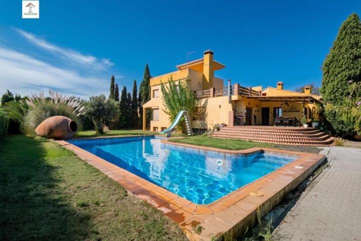 Chalet en venta en Alhendín, Urb. el arenal photo 0