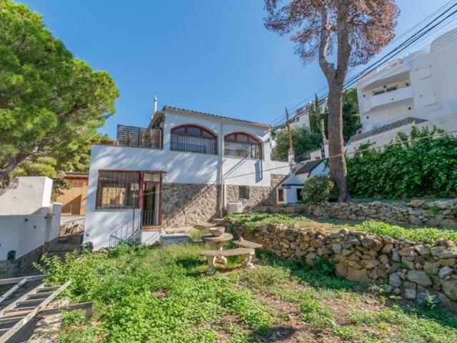 Casa en venta en Roses photo 0