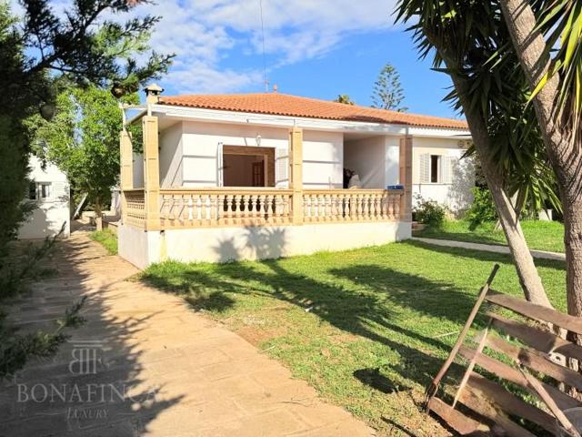 Casa con terreno en venta en Llucmajor photo 0