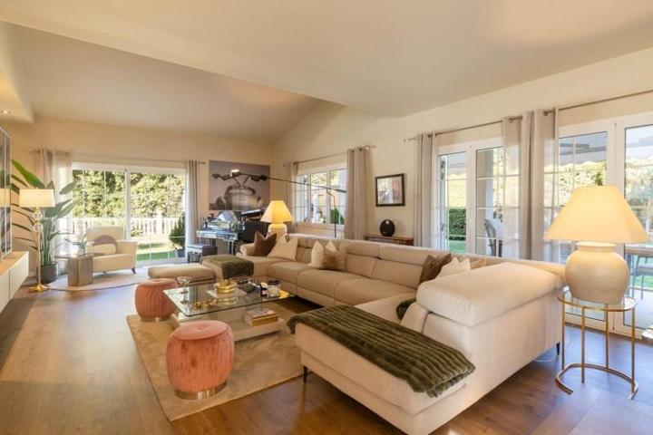 Casa en venta en Matadepera, Cavall bernat photo 0