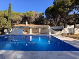 Casa en venta en Cabrera de Mar photo 0