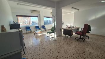 Oficina en alquiler en Badajoz, Centro - Corte Ingles photo 0