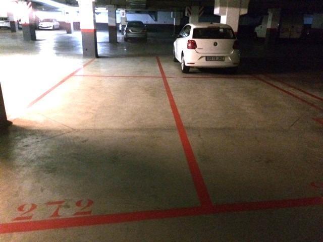 Parking en alquiler en Badalona, Front Maritim photo 0