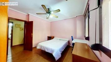 Habitación en alquiler en Valencia, L´Illa Perduda - Isla Perdida photo 0